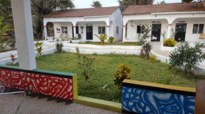 Sateh Ecolodges, Gunjur